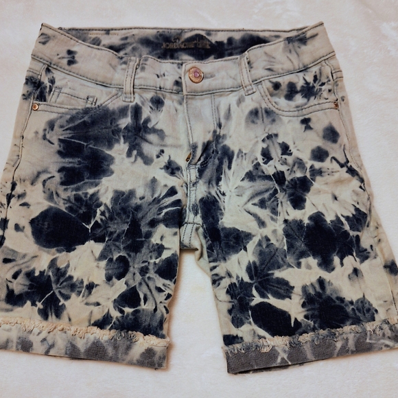 Kids dark blue and light blue shorts - Picture 1 of 3